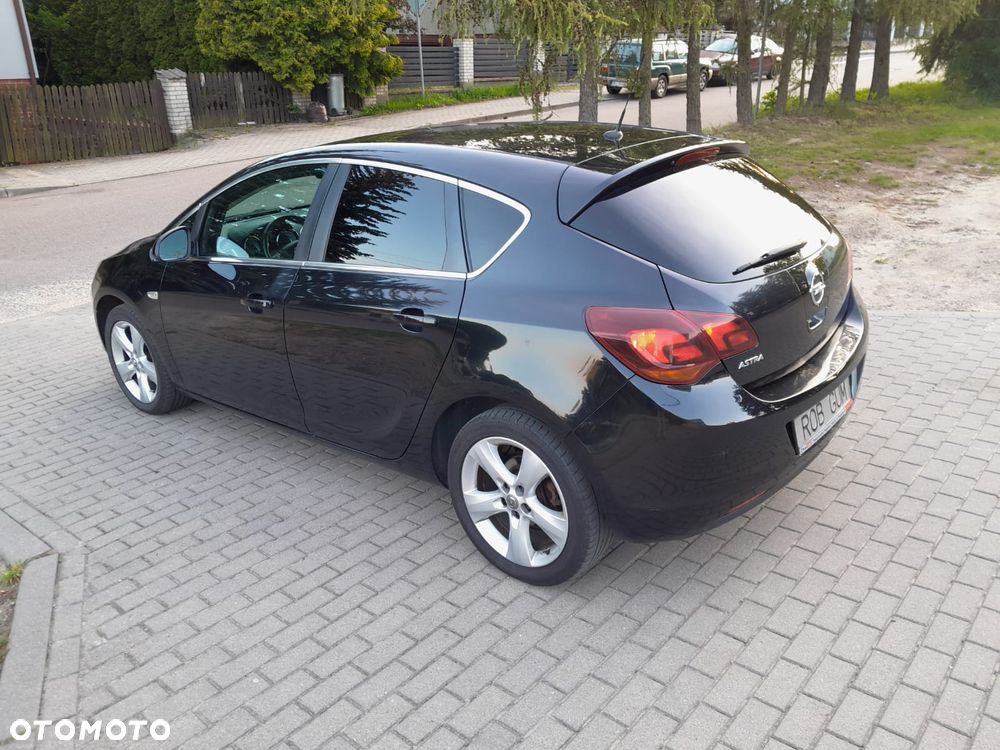 Opel Astra - 4