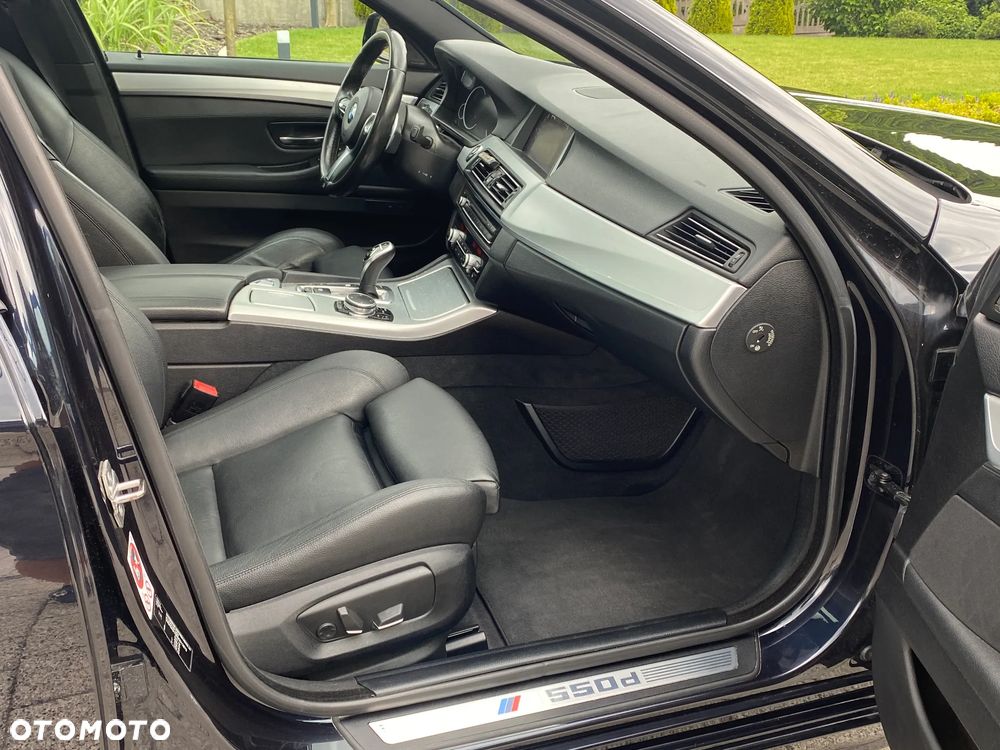 BMW Seria 5 M550d xDrive - 7