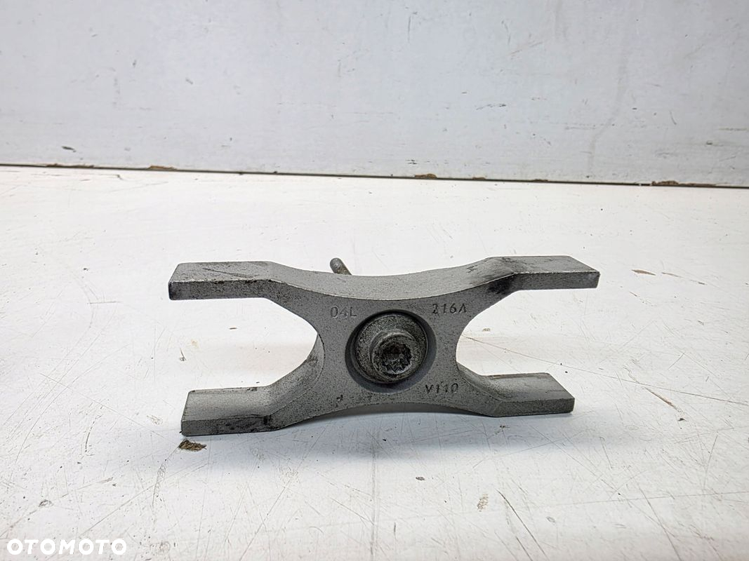 ŚRUBA + MOCOWANIE WTRYSKU AUDI VOLKSWAGEN SEAT SKODA 04L216A - 2