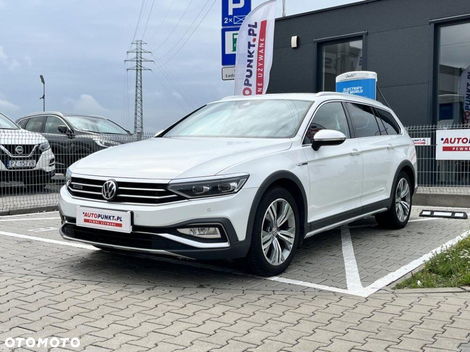 Volkswagen Passat - 4