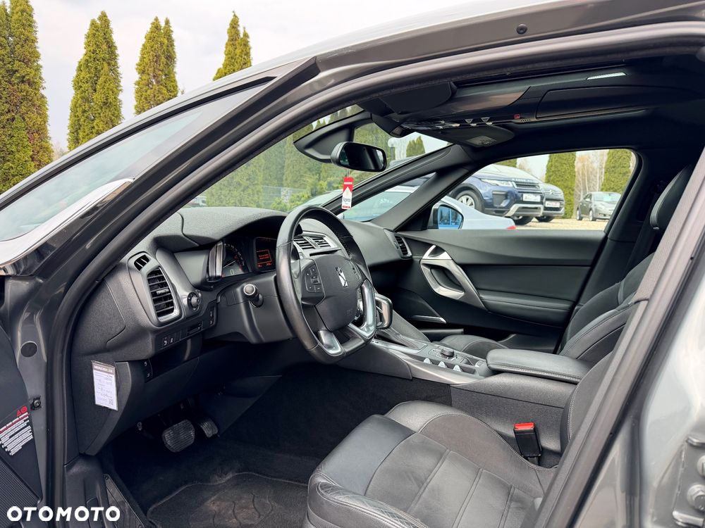 Citroën DS5 1.6 THP SoChic - 10