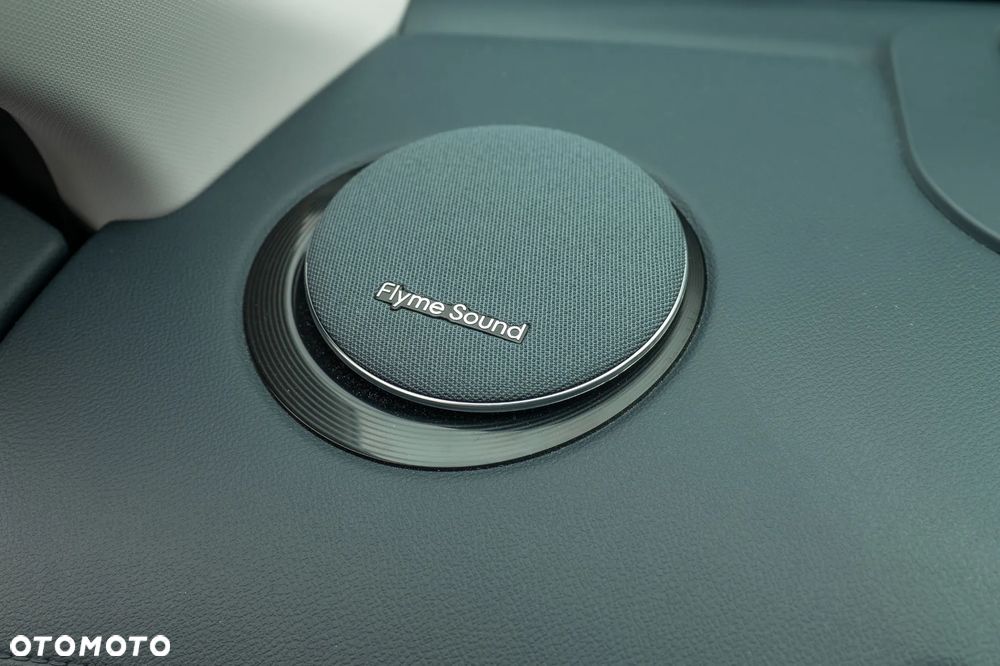 Geely Starray EM-i 1.5 PHEV Max - 28