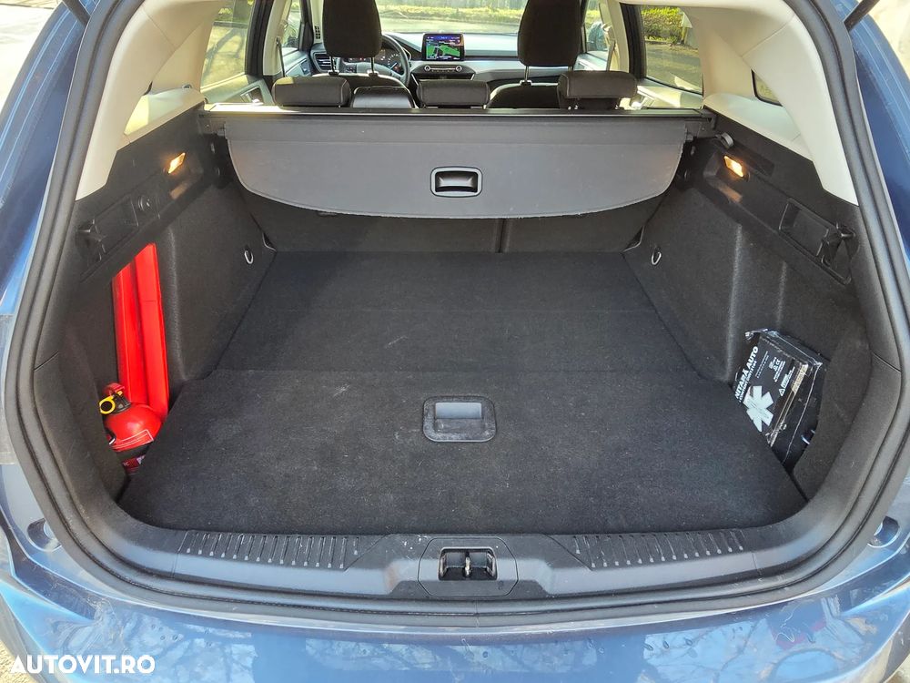 Ford Focus 1.0 EcoBoost MHEV Connected - 12