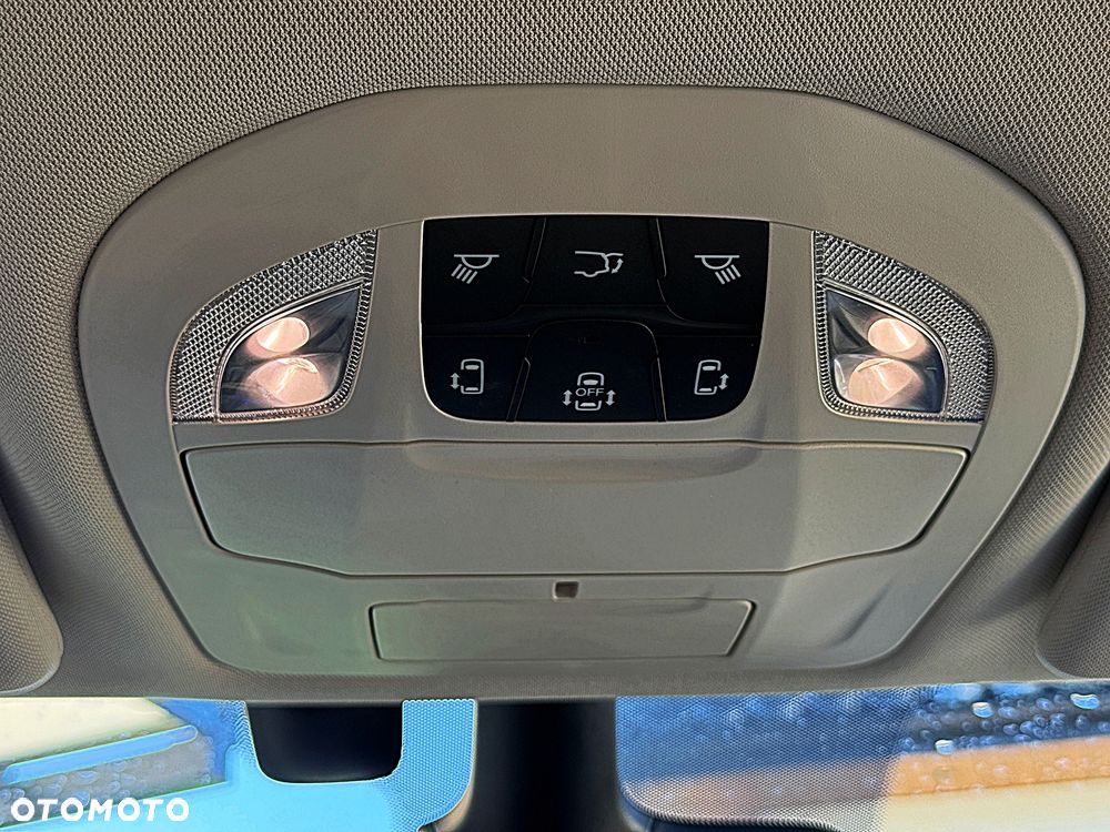 Chrysler Pacifica - 20