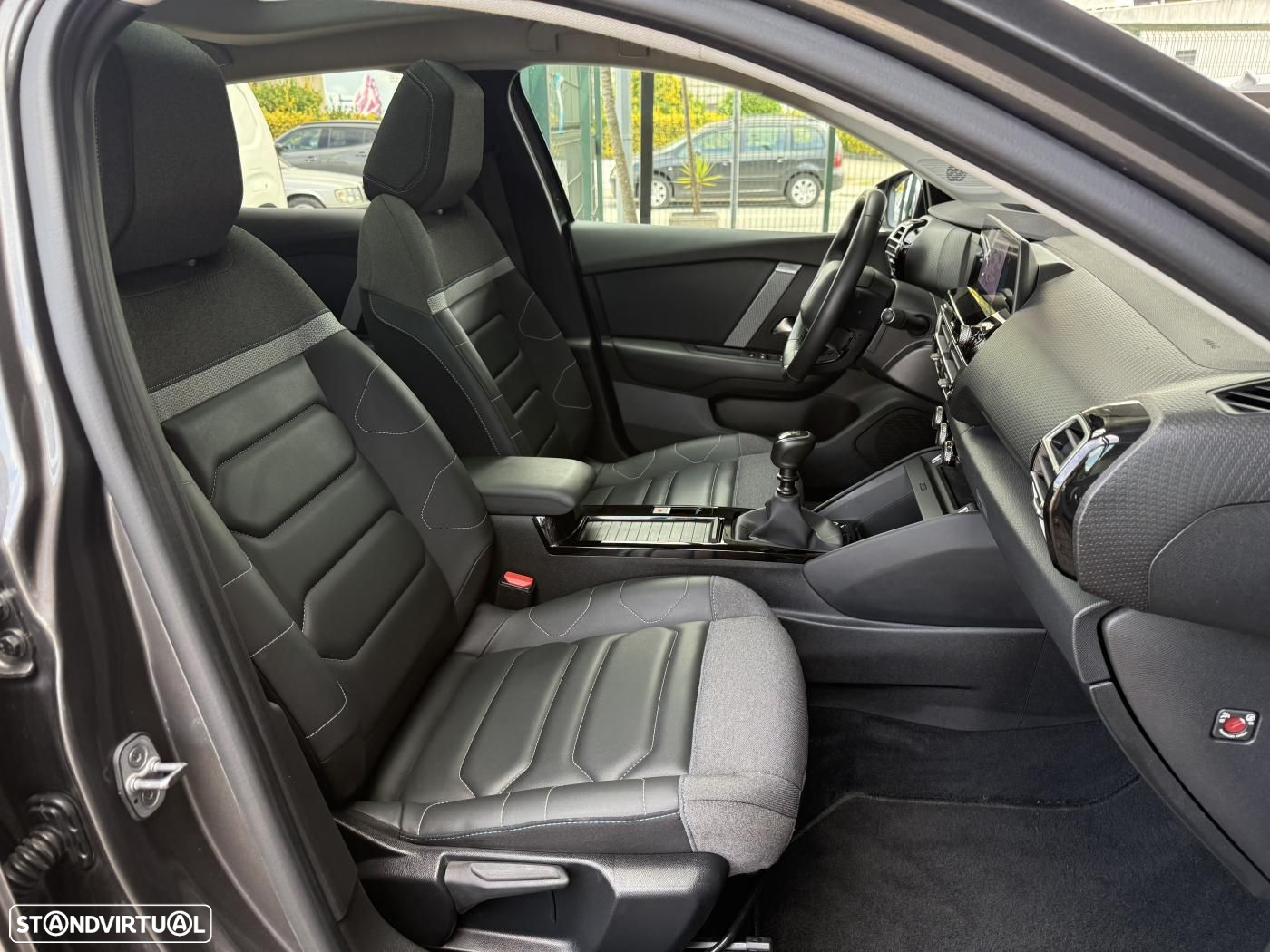 Citroën C4 1.2 PureTech Shine - 40