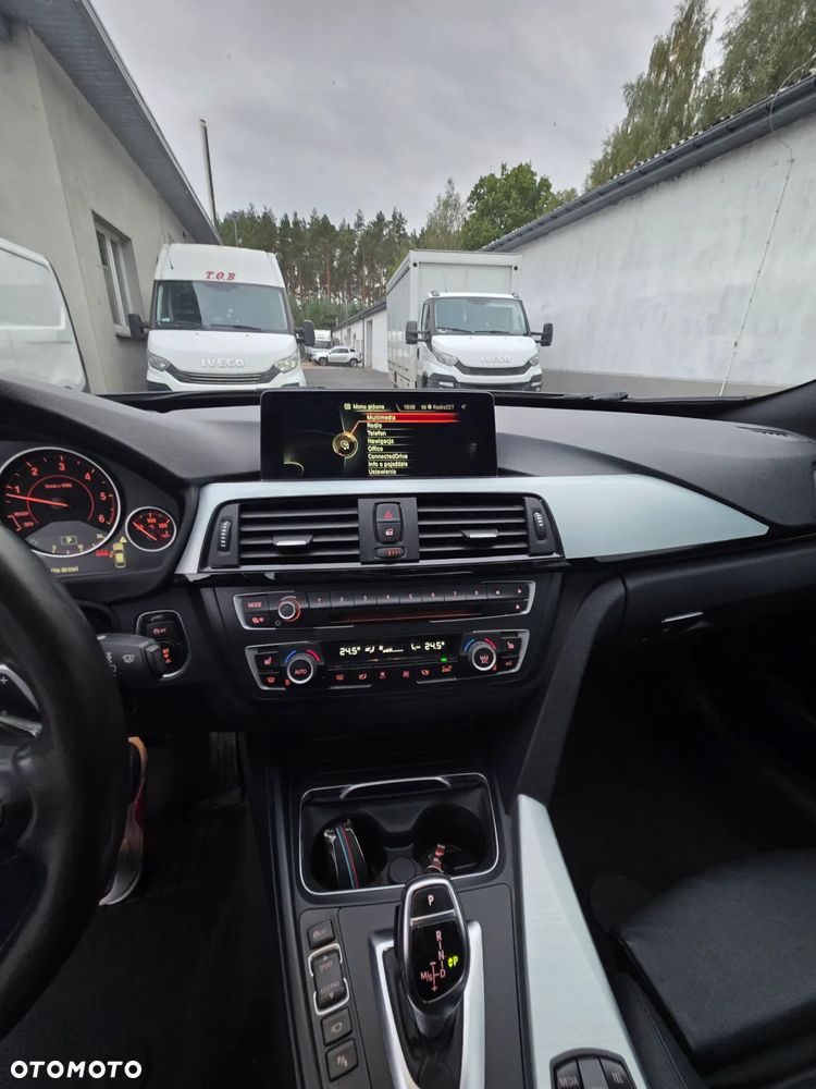 BMW Seria 3 320i GPF xDrive Sport Line Shadow - 16