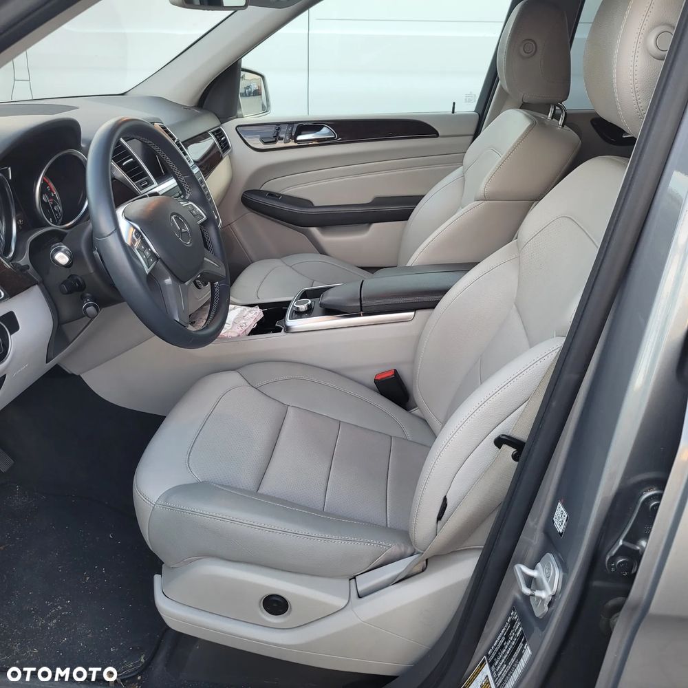 Mercedes-Benz ML 350 BlueTEC 4MATIC 7G-TRONIC - 7