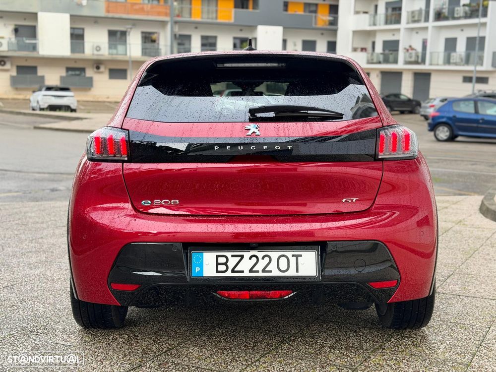 Peugeot e-208 GT - 16