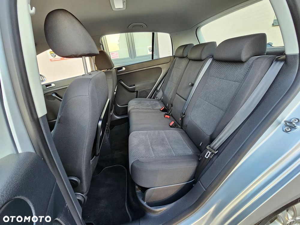 Volkswagen Golf Plus 1.6 TDI DPF BlueMotion Technology Team - 17