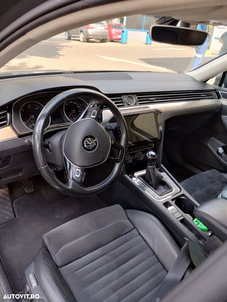 Volkswagen Passat 2.0 TDI Highline - 3