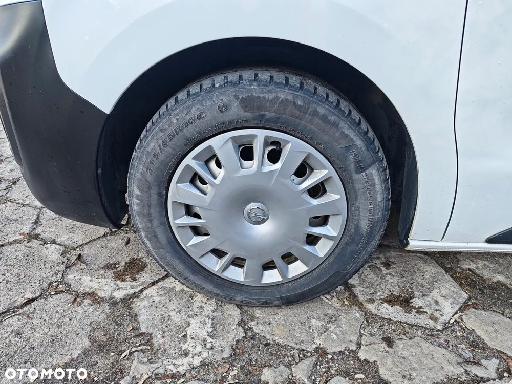 Opel VIVARO Long - 35