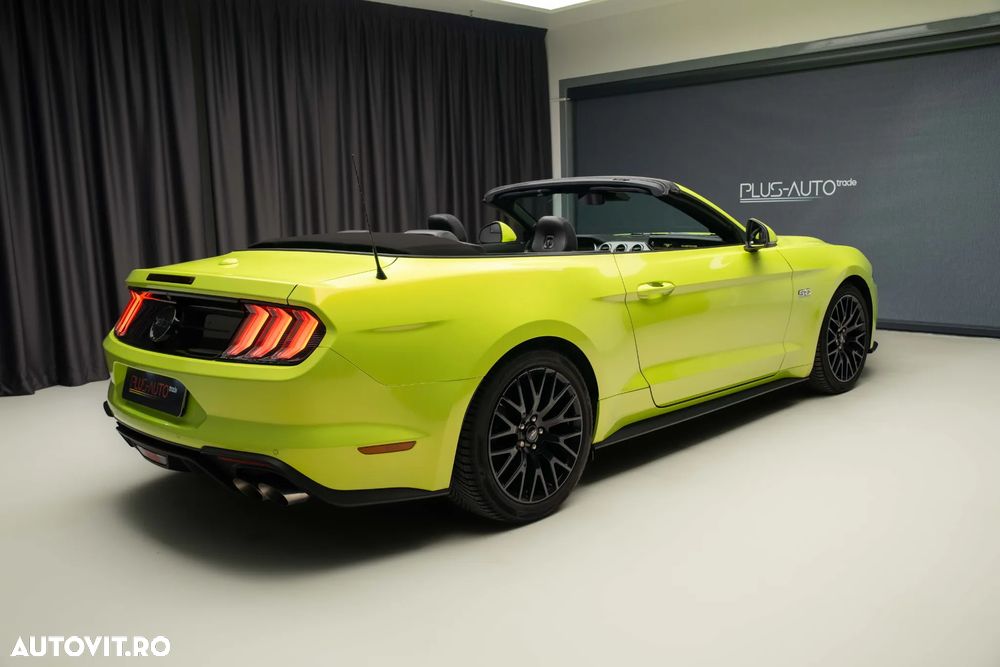 Ford Mustang - 3