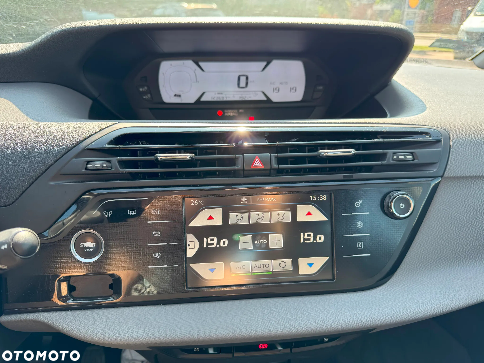 Citroën C4 Picasso - 10