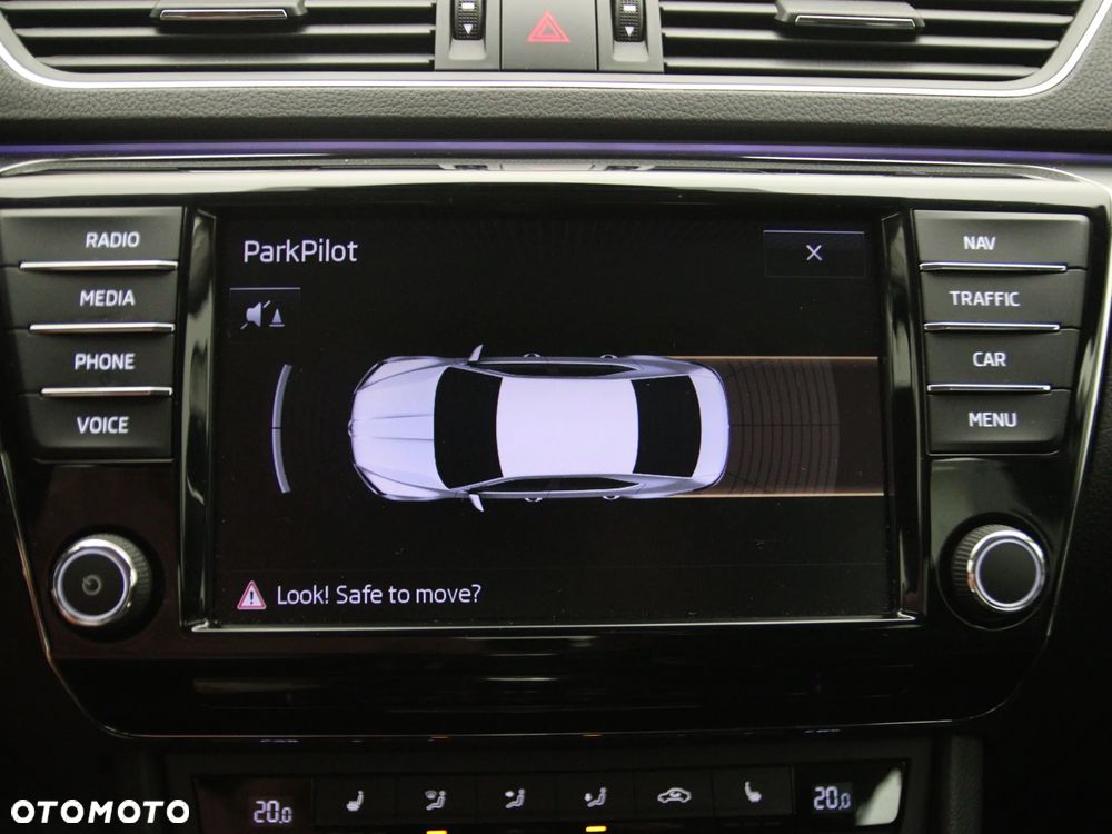 Skoda Superb 2.0 TDI Style DSG - 25