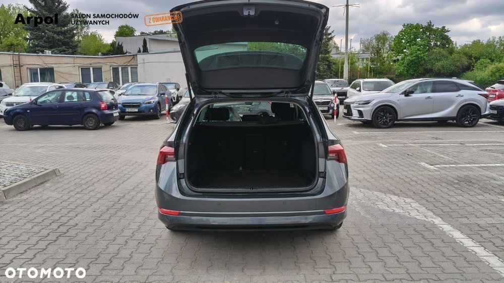 Skoda Octavia 2.0 TDI Style DSG - 33