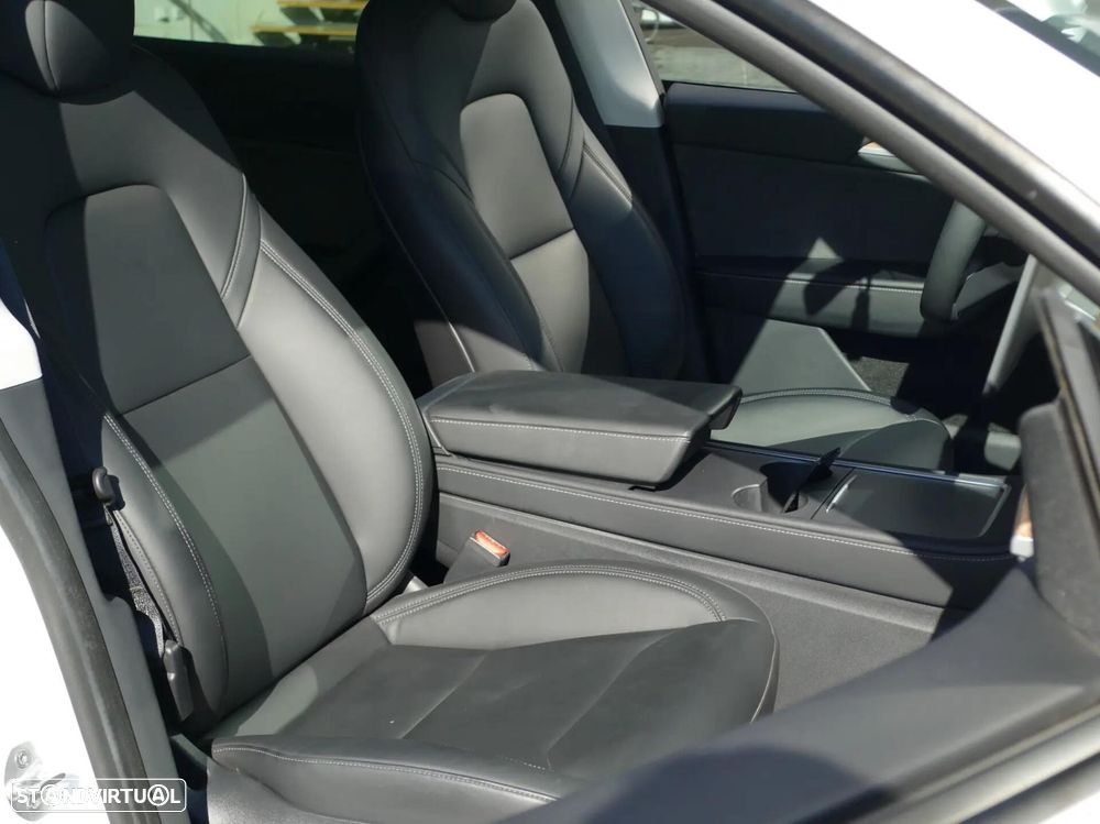 Tesla Model Y Standard - 27