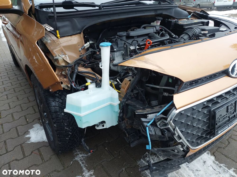 Hyundai i20 1.4 YES Gold - 23