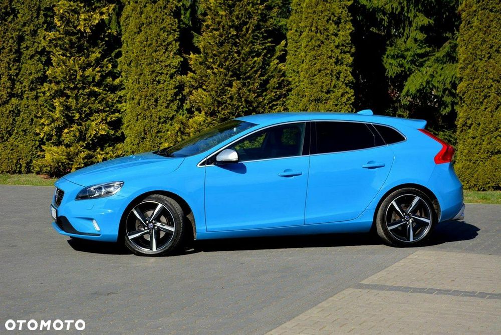 Volvo V40 T3 R-Design Momentum - 4