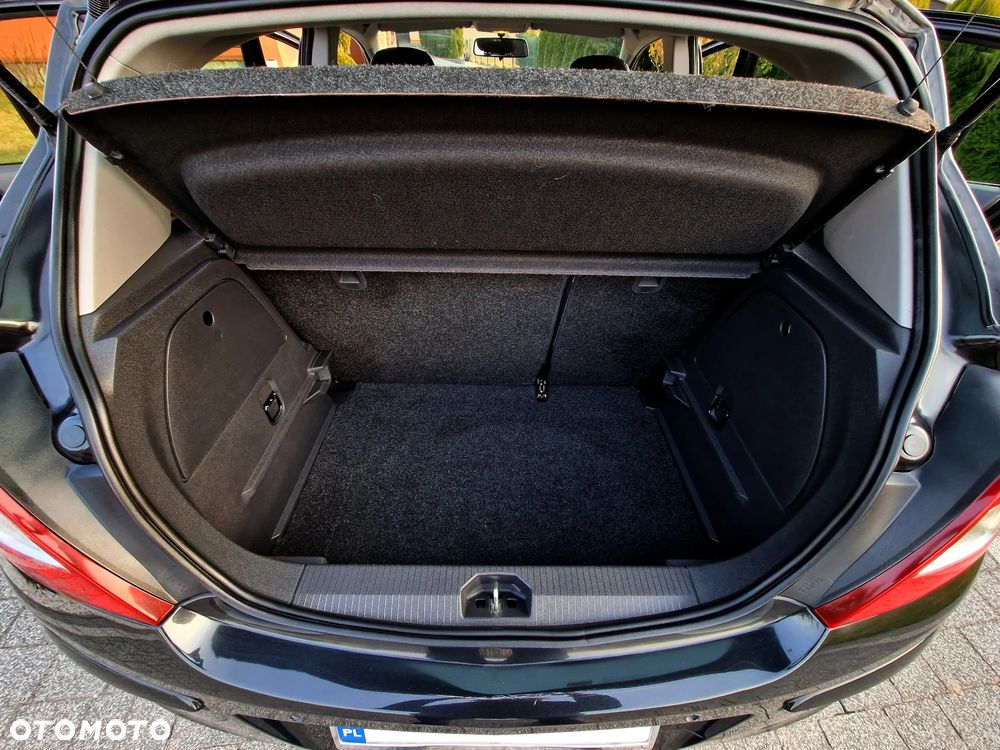 Opel Corsa 1.2 16V Cosmo - 29