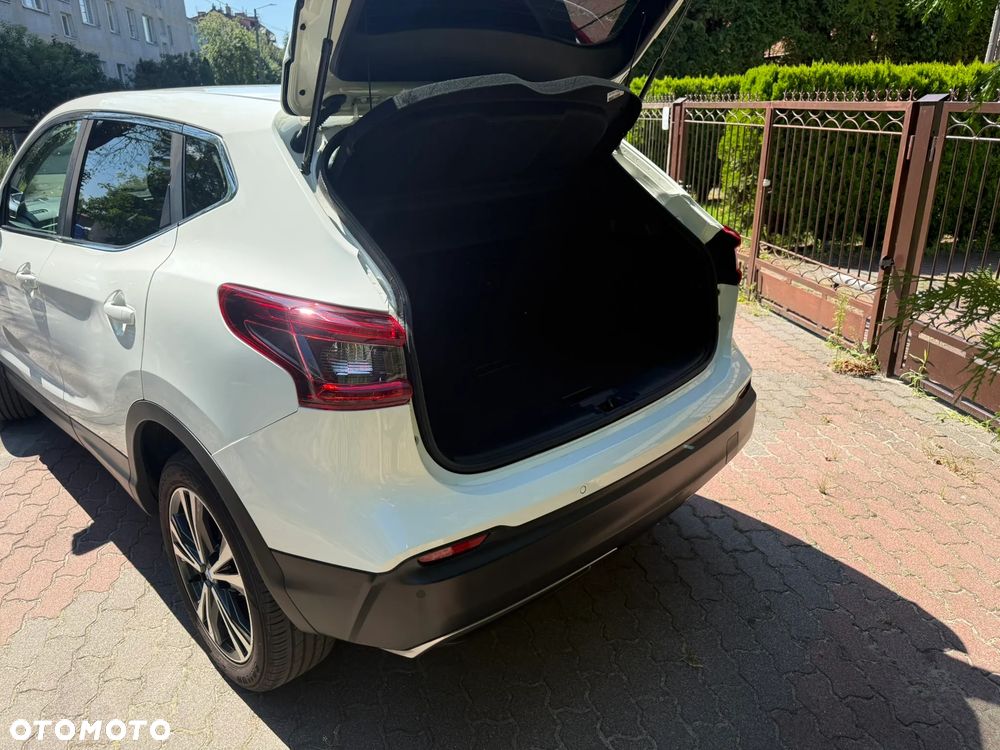 Nissan Qashqai 1.2 DIG-T N-Connecta EU6 - 7