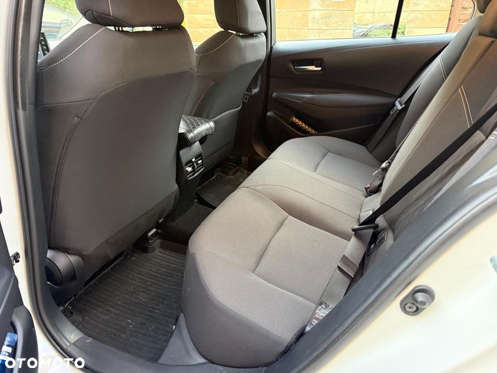 Toyota Corolla 1.6 Comfort - 12