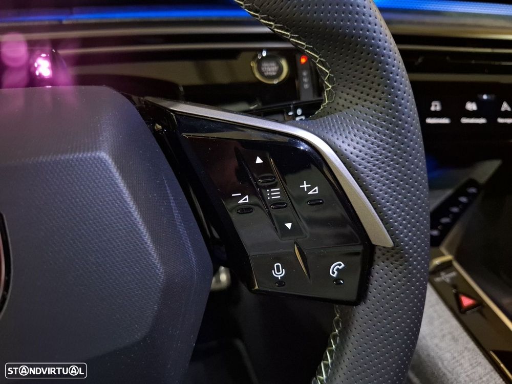 Peugeot E-5008 97 kWh Long Range GT - 17
