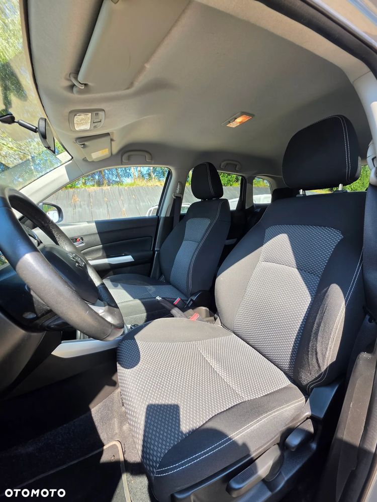 Suzuki Vitara 1.6 DDiS (4x4) Allgrip Comfort - 16