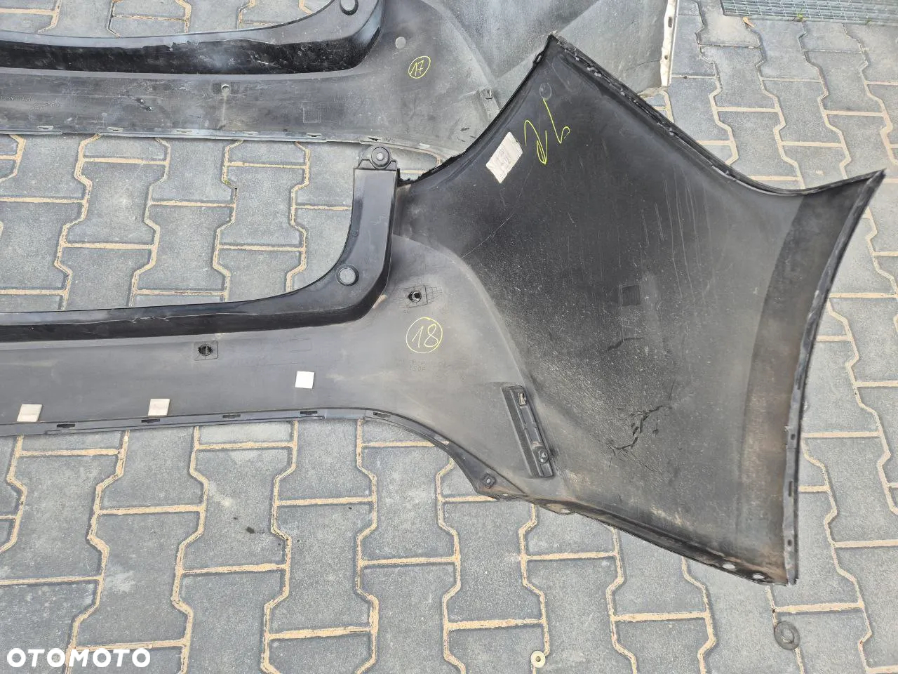 TOYOTA COROLLA E21 KOMBI ZDERZAK TYLNY (dostępne 7 zderzaki) - 33
