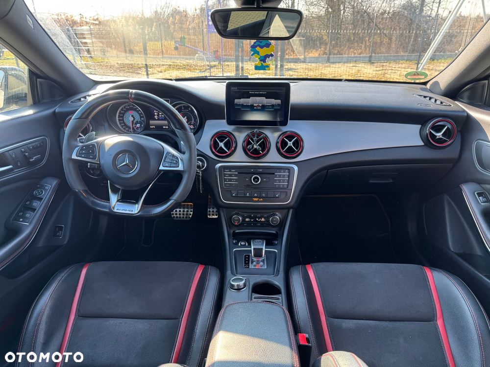 Mercedes-Benz CLA - 10