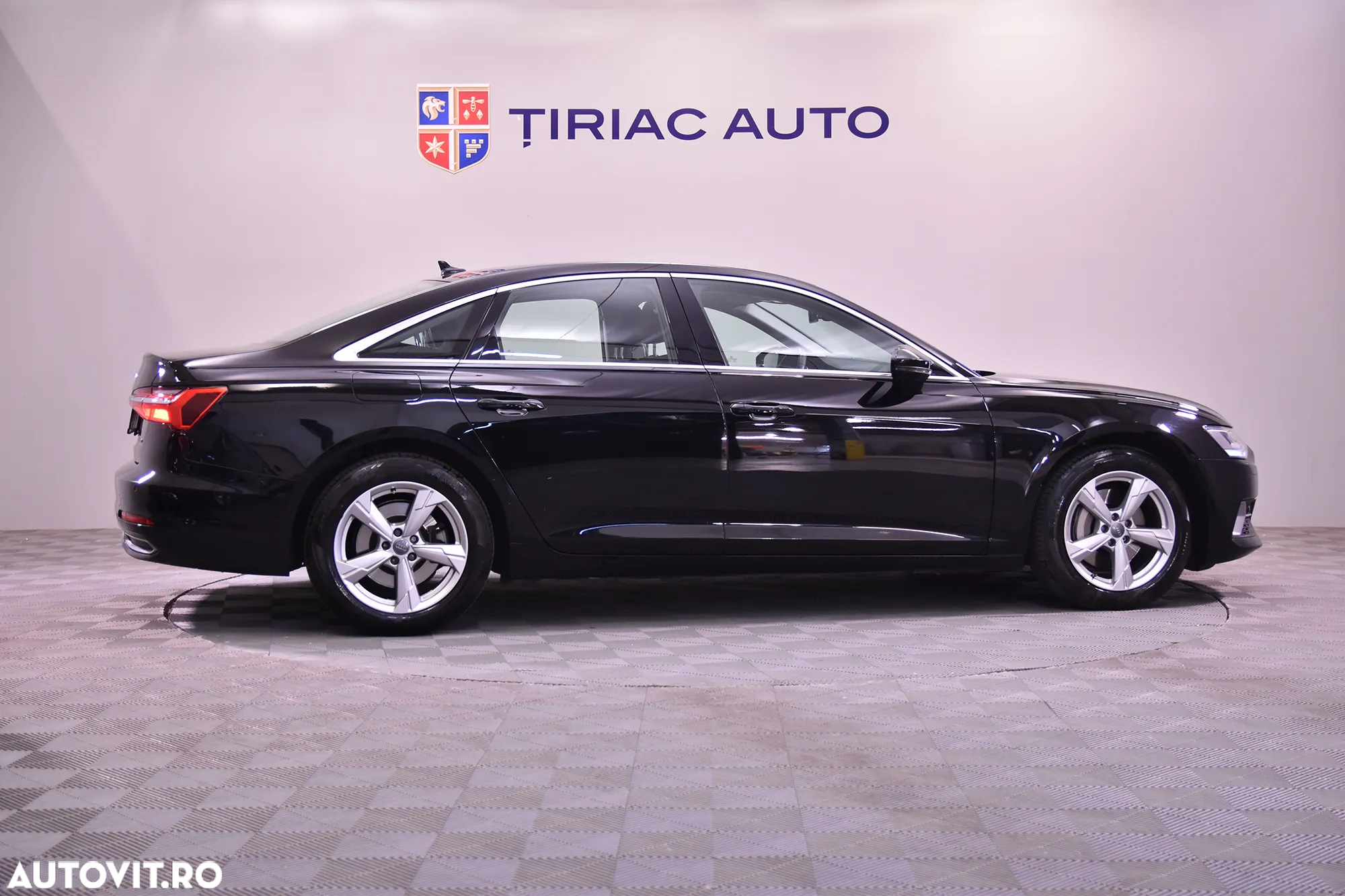 Audi A6 - 6