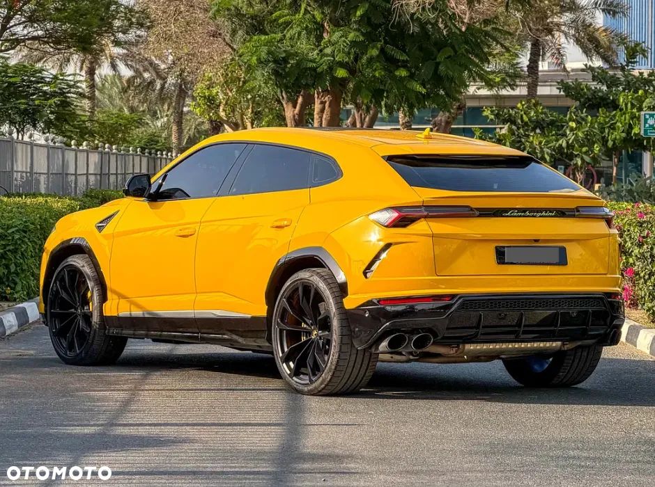 Lamborghini Urus - 4