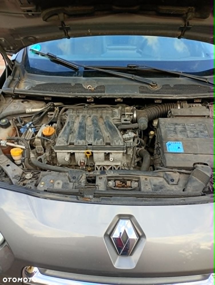 Renault Fluence 2.0 16V 140 Dynamique - 13