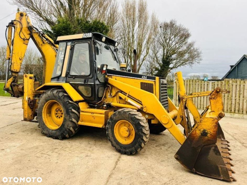 Caterpillar 428 - 5