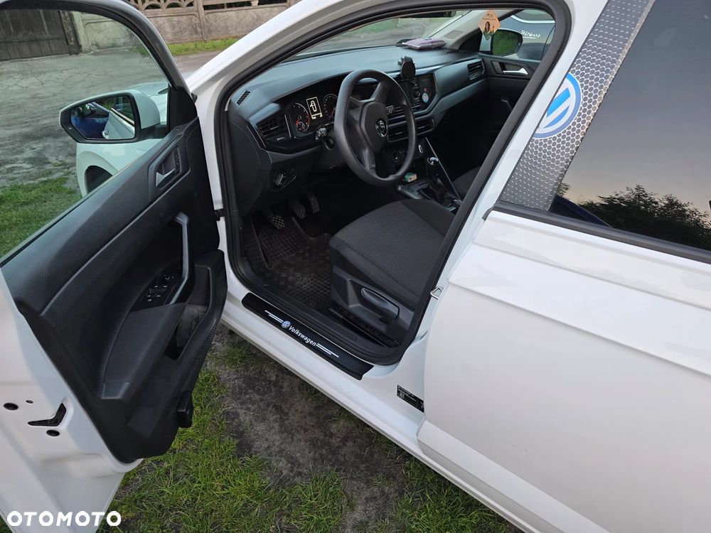 Volkswagen Polo 1.0 Trendline - 24