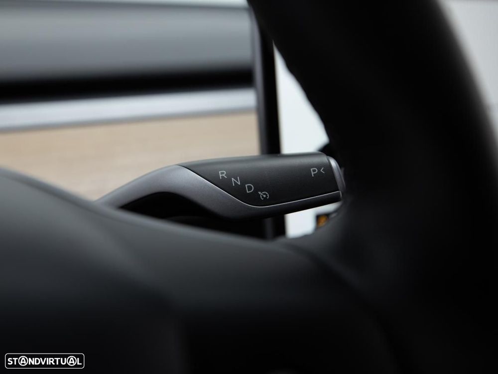 Tesla Model Y Long Range Dual Motor AWD - 20