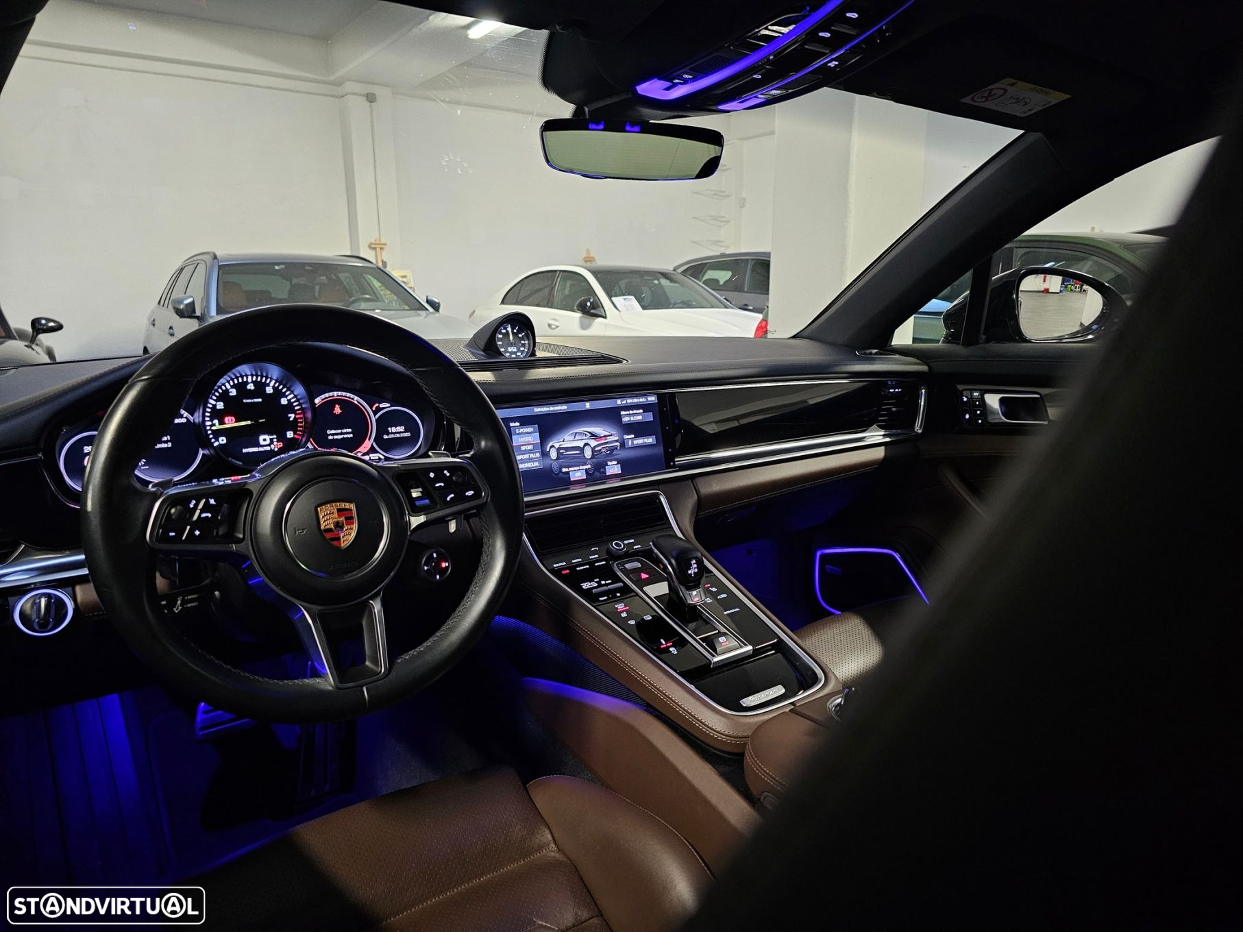 Porsche Panamera 4 E-Hybrid Platinum Edition - 13