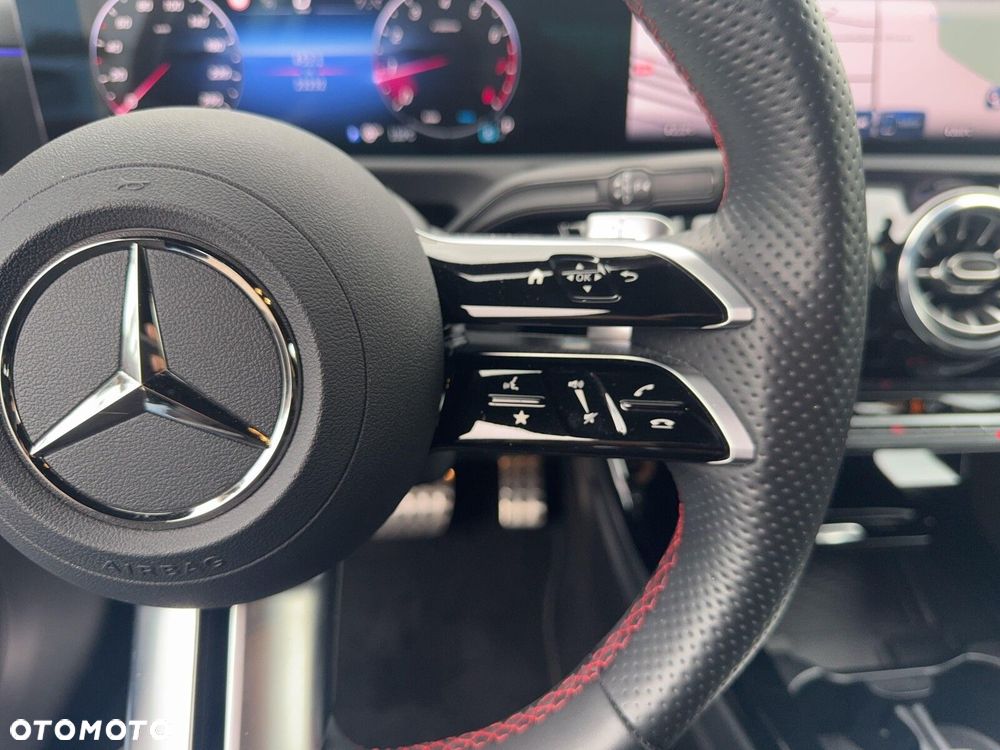 Mercedes-Benz CLA 200 mHEV AMG Line 7G-DCT - 12