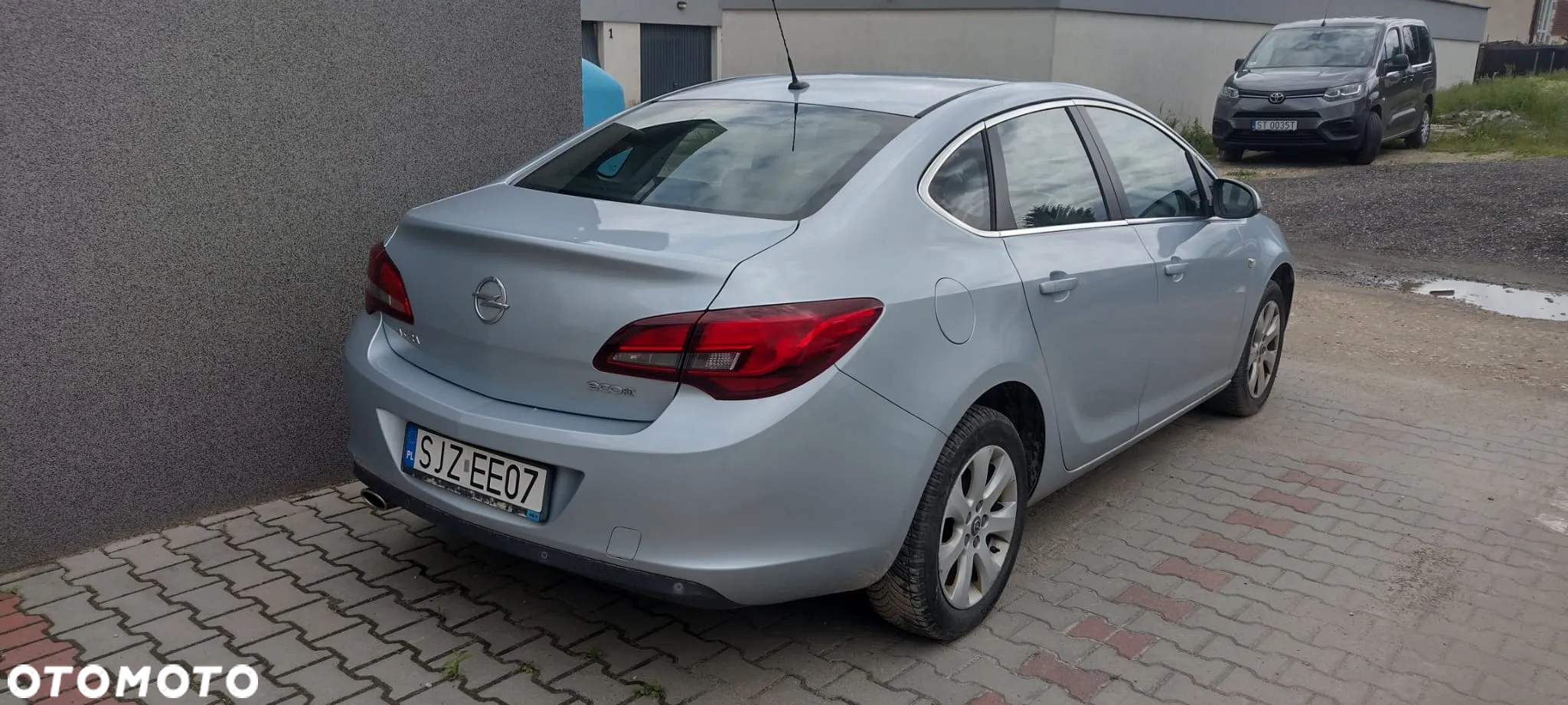 Opel Astra IV 1.4 T Active EU6 - 2