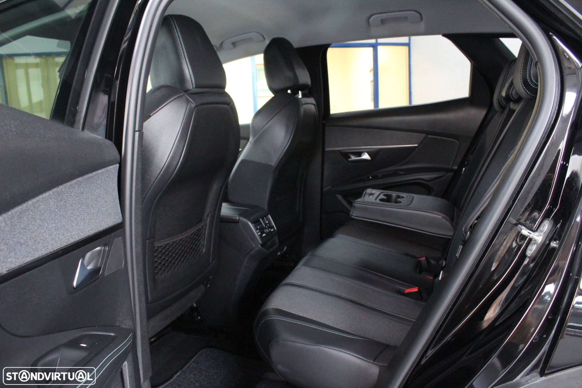 Peugeot 3008 1.2 PureTech Allure Pack EAT8 - 16