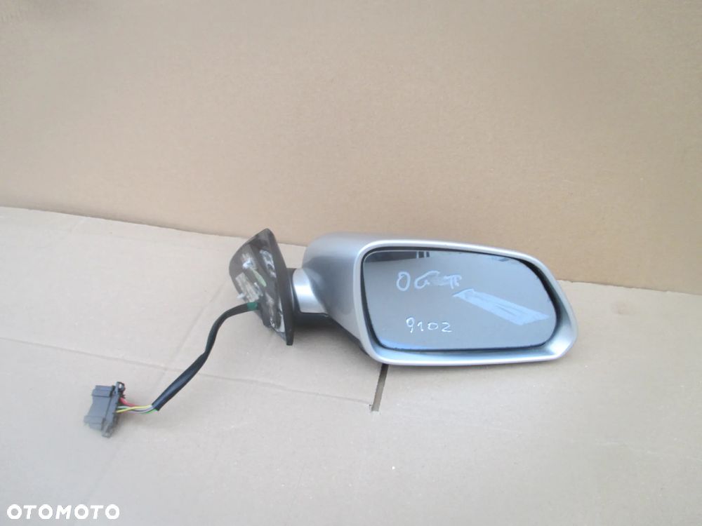 Lusterko prawe Skoda Octavia II 7 pin 9102 Europa oryginał - 1