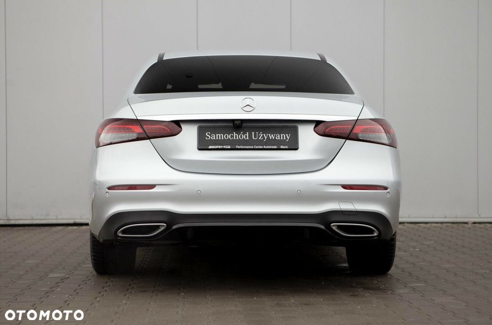 Mercedes-Benz Klasa E - 8