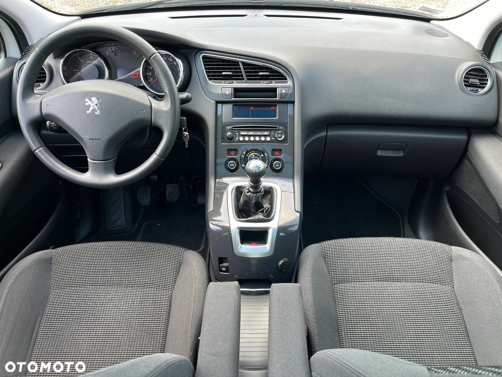 Peugeot 5008 - 21