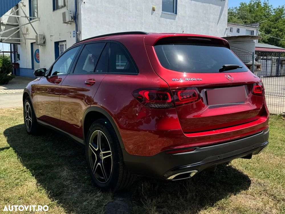 Mercedes-Benz GLC 300 de 4Matic 9G-TRONIC AMG Line - 3