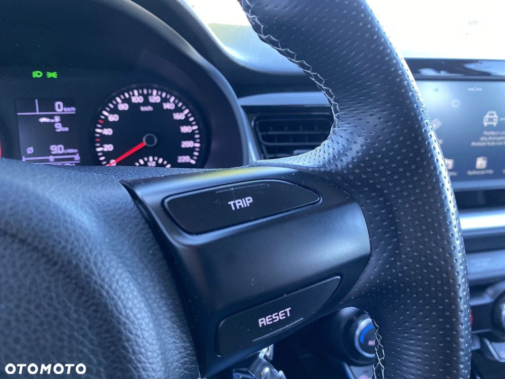 Kia Stonic - 18