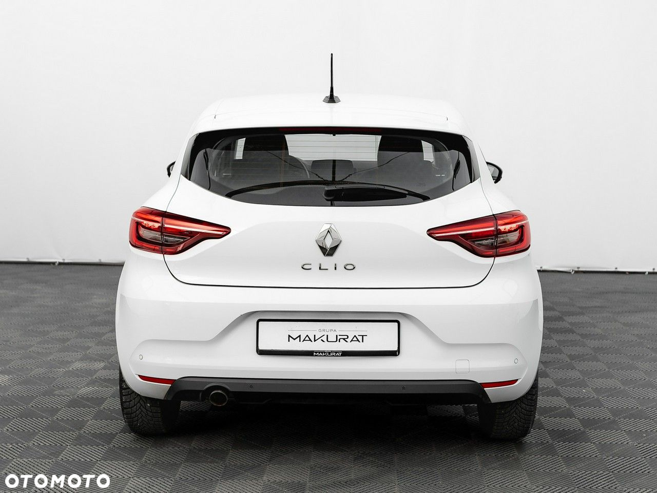 Renault Clio 1.0 TCe Equilibre - 11