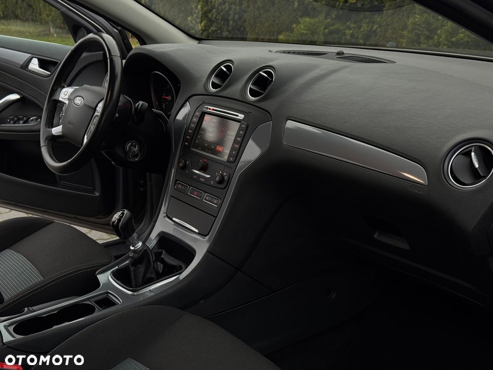 Ford Mondeo 2.0 TDCi Business Edition - 18