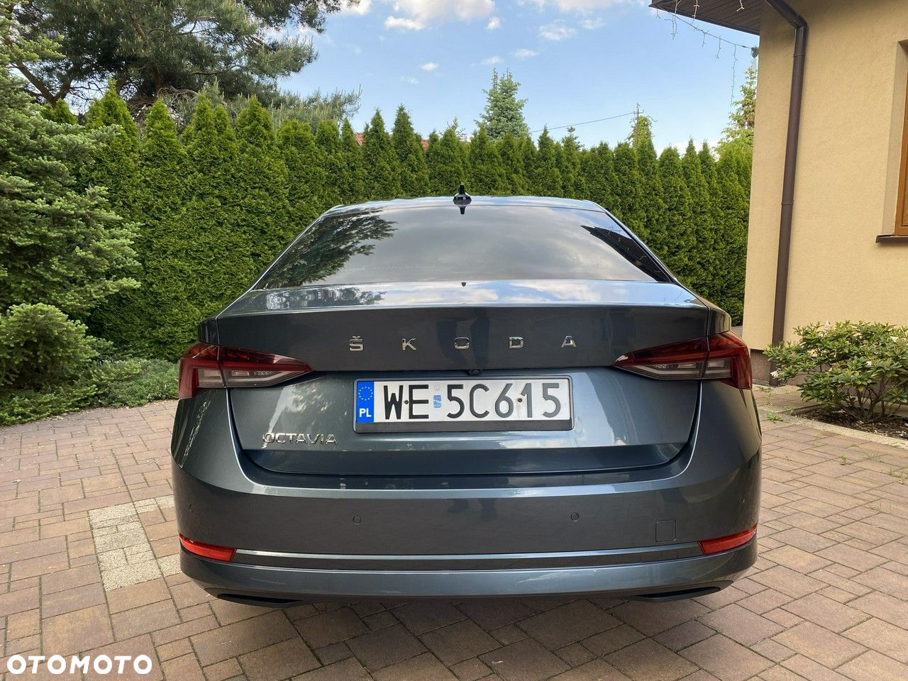 Skoda Octavia 2.0 TDI Ambition DSG - 9