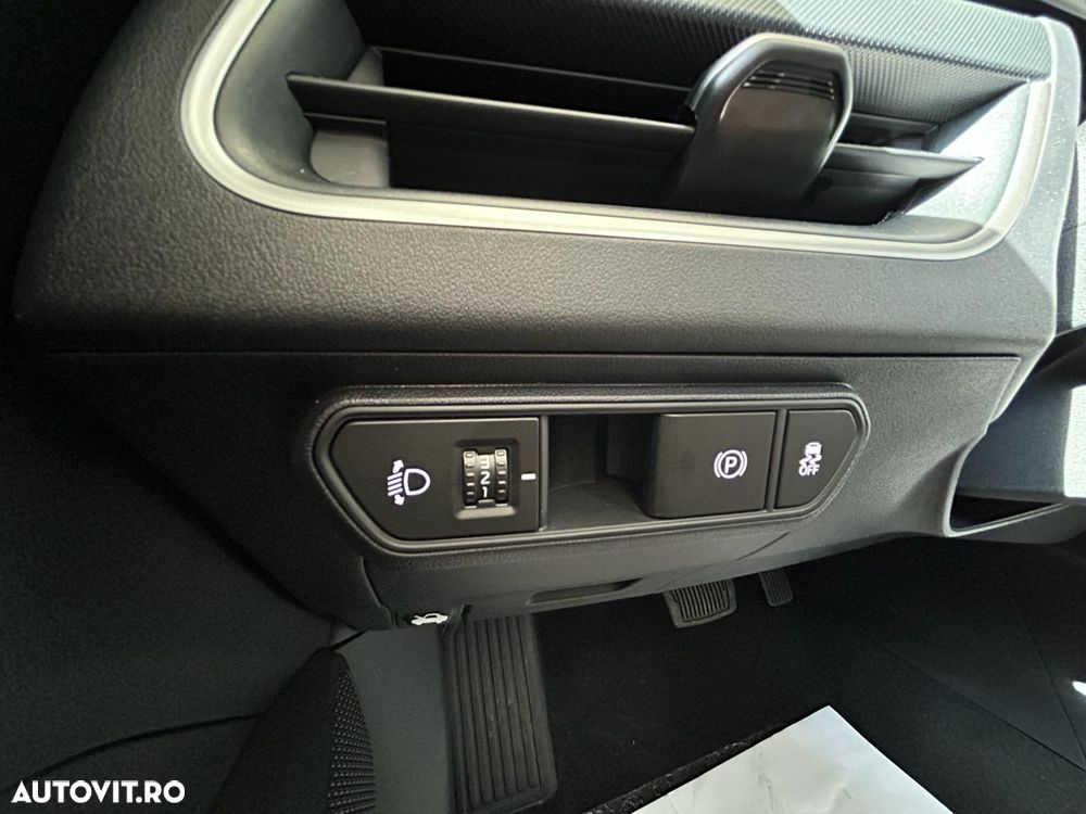 Kia K4 1.6 T-GDI 7DCT Urban - 38