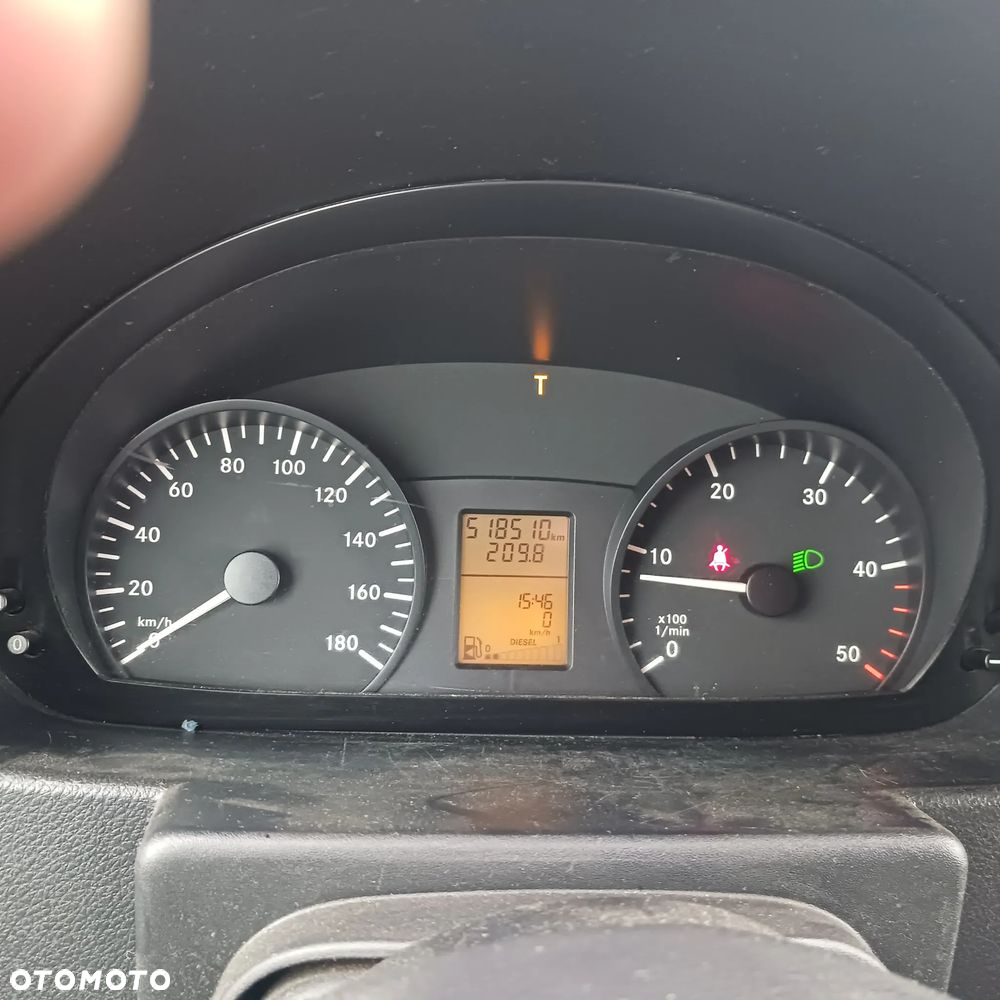 Mercedes-Benz Sprinter - 17