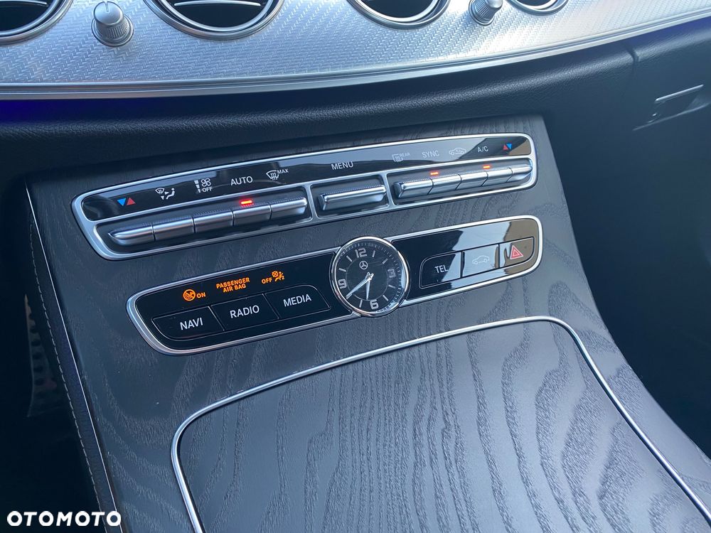 Mercedes-Benz Klasa E 220 d 9G-TRONIC Avantgarde - 22
